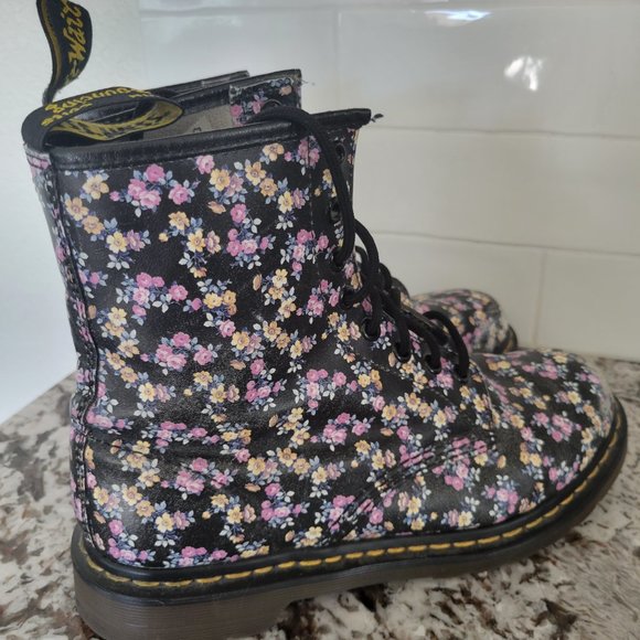 Dr. Marten Floral  leather boots size 8 - Picture 3 of 12